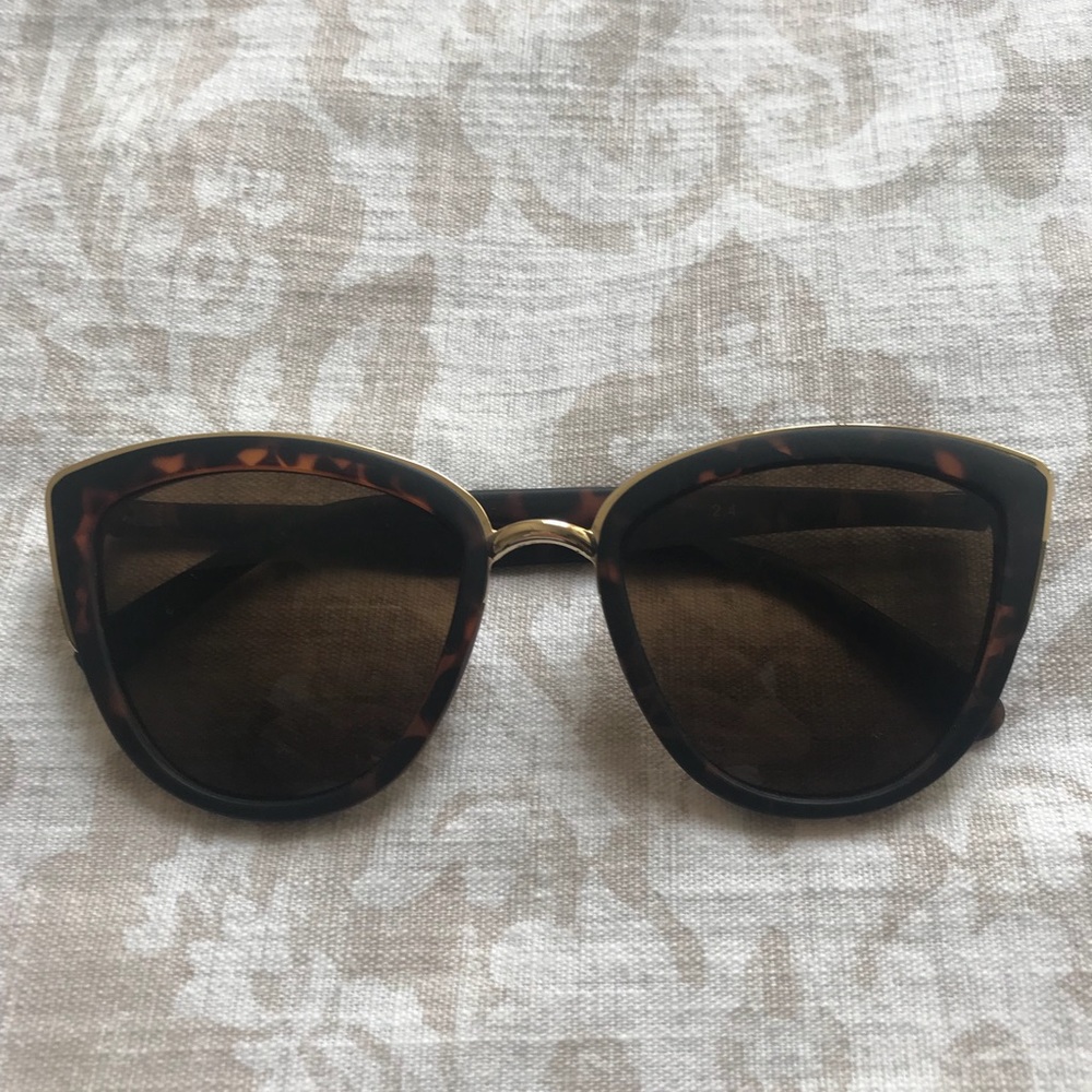 Quay My Girl Sunglasses